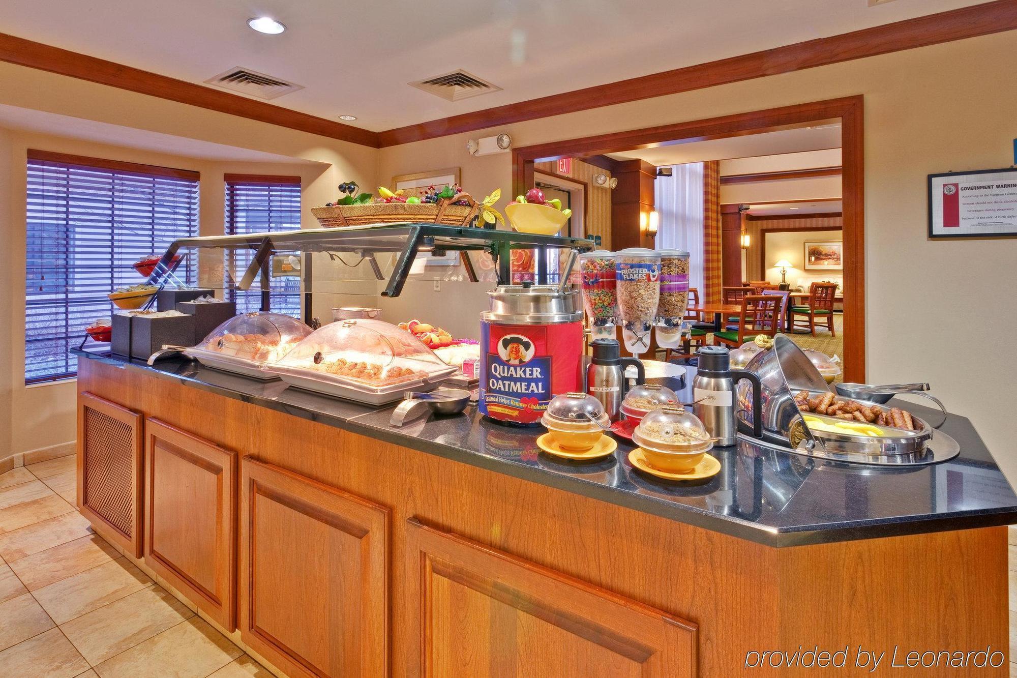 Staybridge Suites Glenview By Ihg Restaurant photo